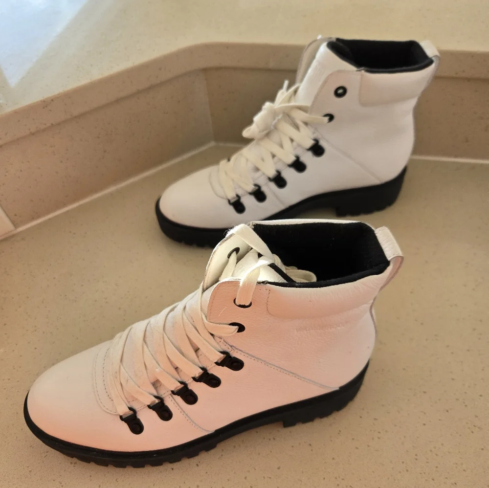 Cougar White Ankle Boots - Picture 5 of 9